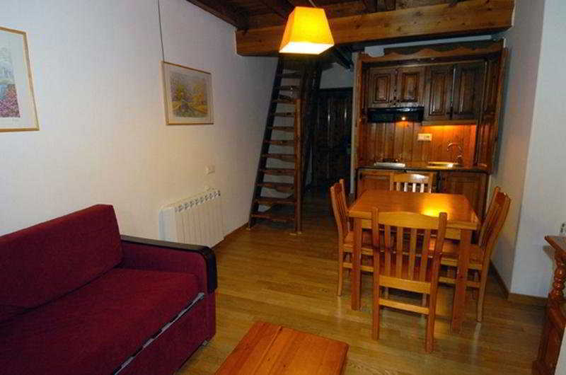 Residencial La Solana Hotel Vall de Boí Buitenkant foto